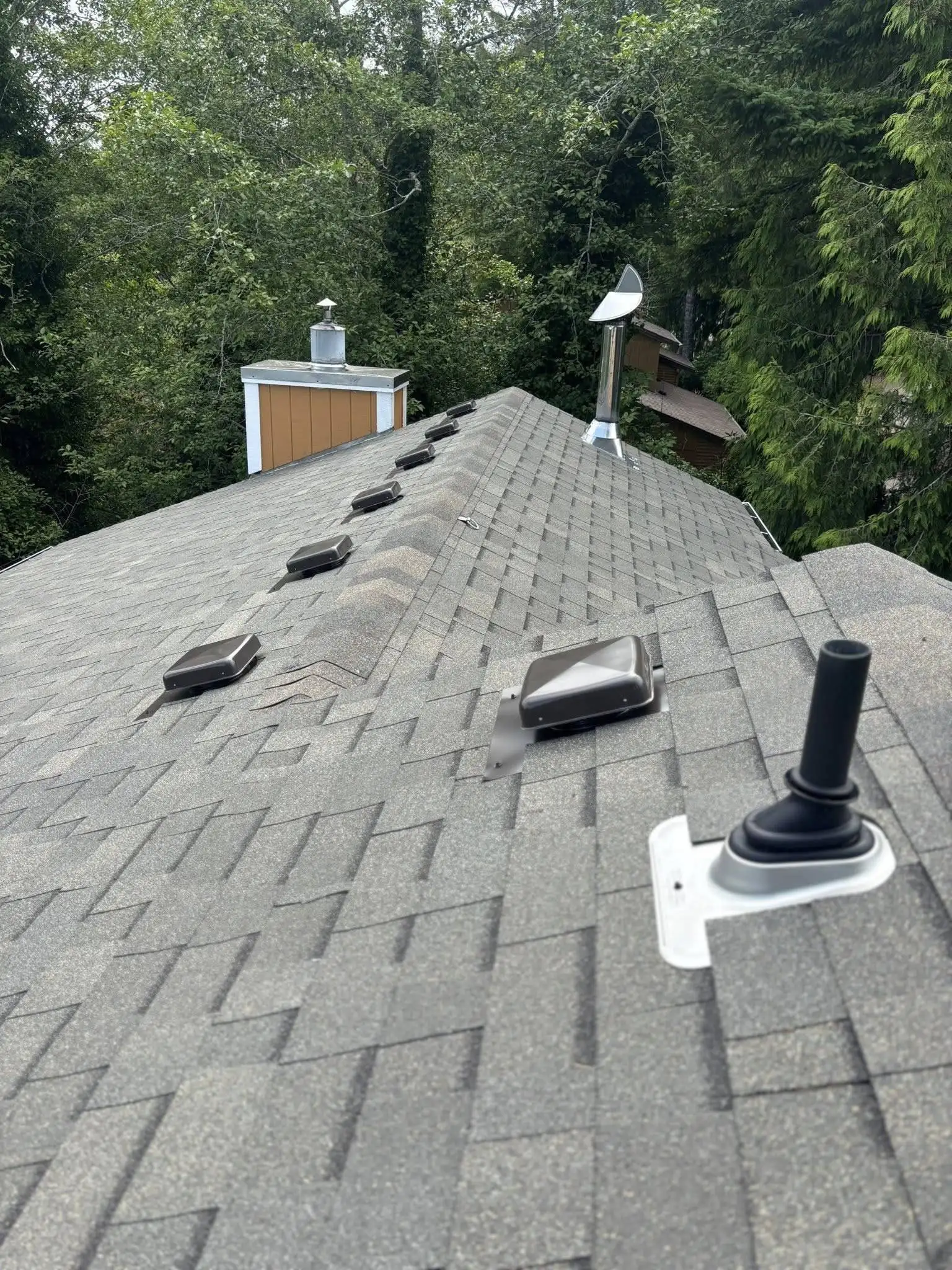 Pacific Peaks roofing project in coastal Oregon