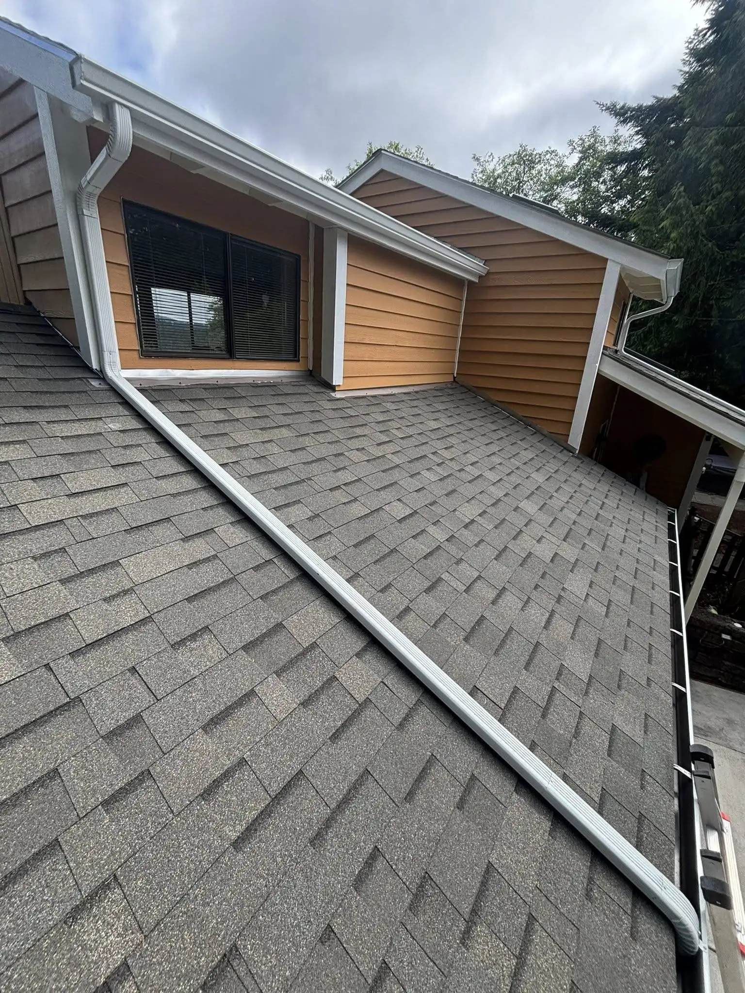 Pacific Peaks roofing project