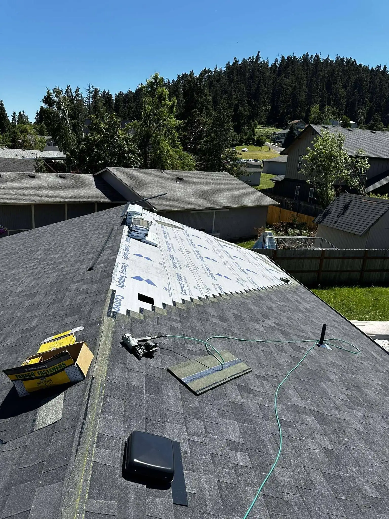 Pacific Peaks roofing project