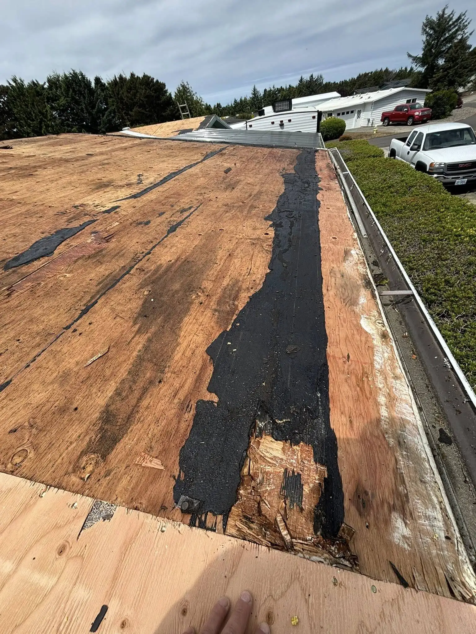 Pacific Peaks roofing project in coastal Oregon