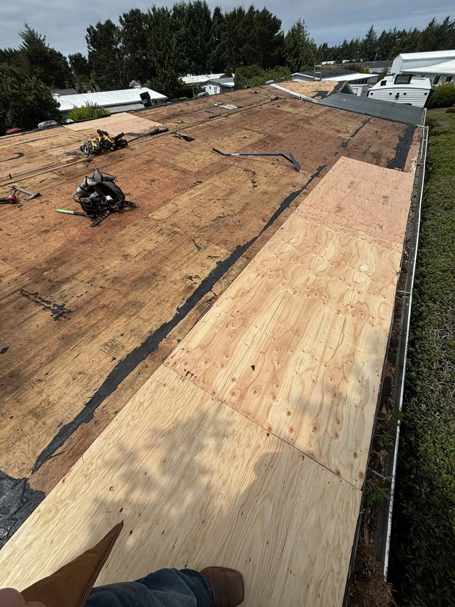 Pacific Peaks roofing project